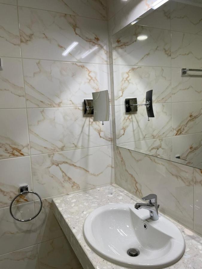 Balneo & Aura 3*